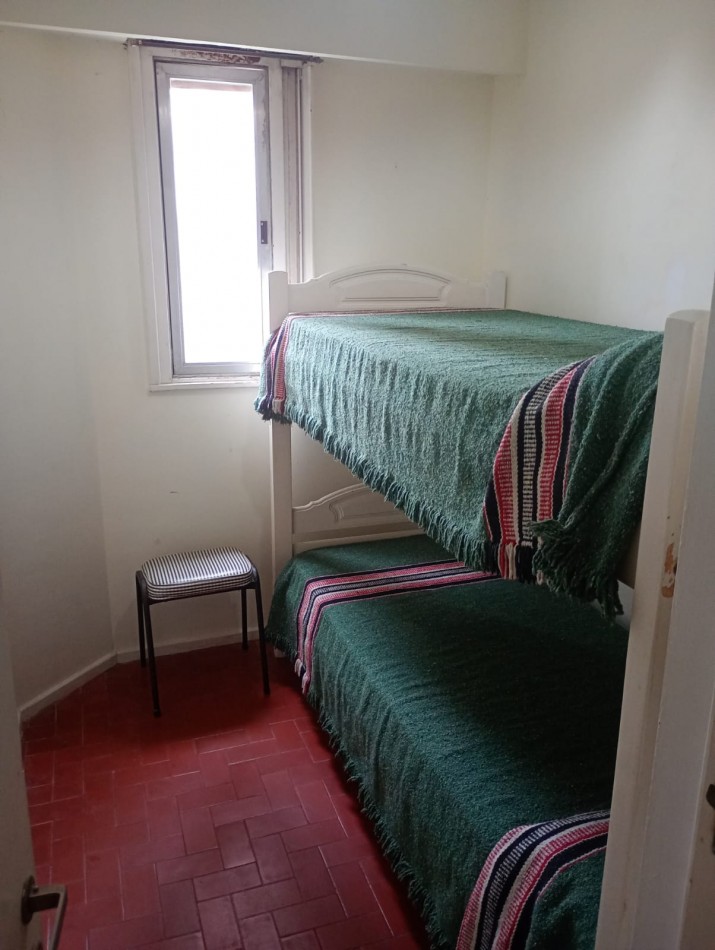 VENTA DEPARTAMENTO ZONA CENTRO, 3 PISO BALCON AL FRENTE ,